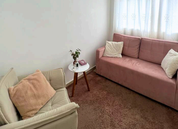 Ambiente acolhedor de consultório de psicologia